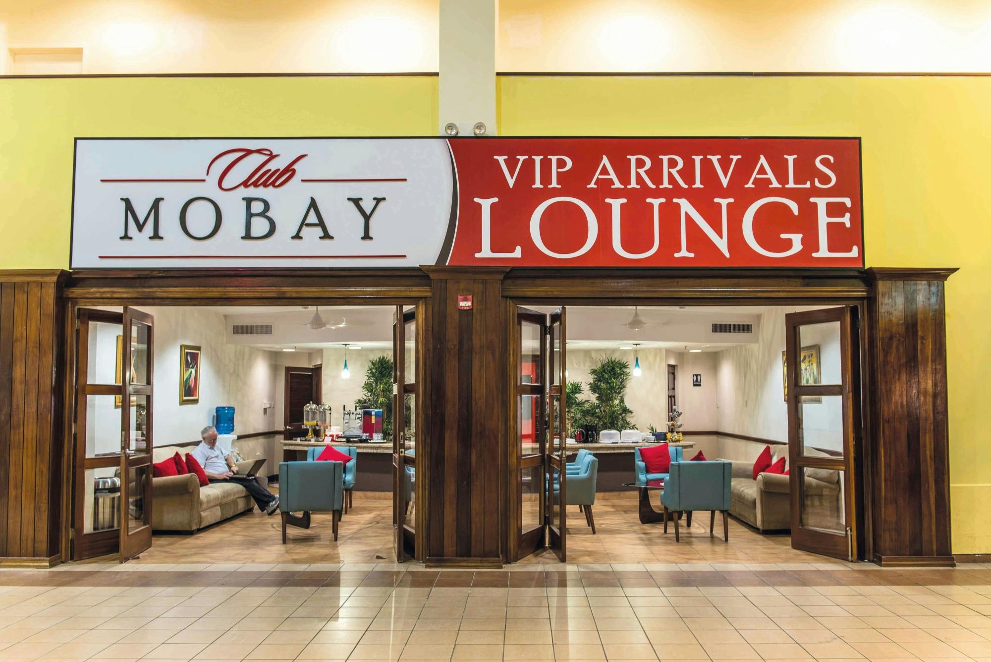 Le salon VIP Club Mobay de l'aéroport de Montego Bay