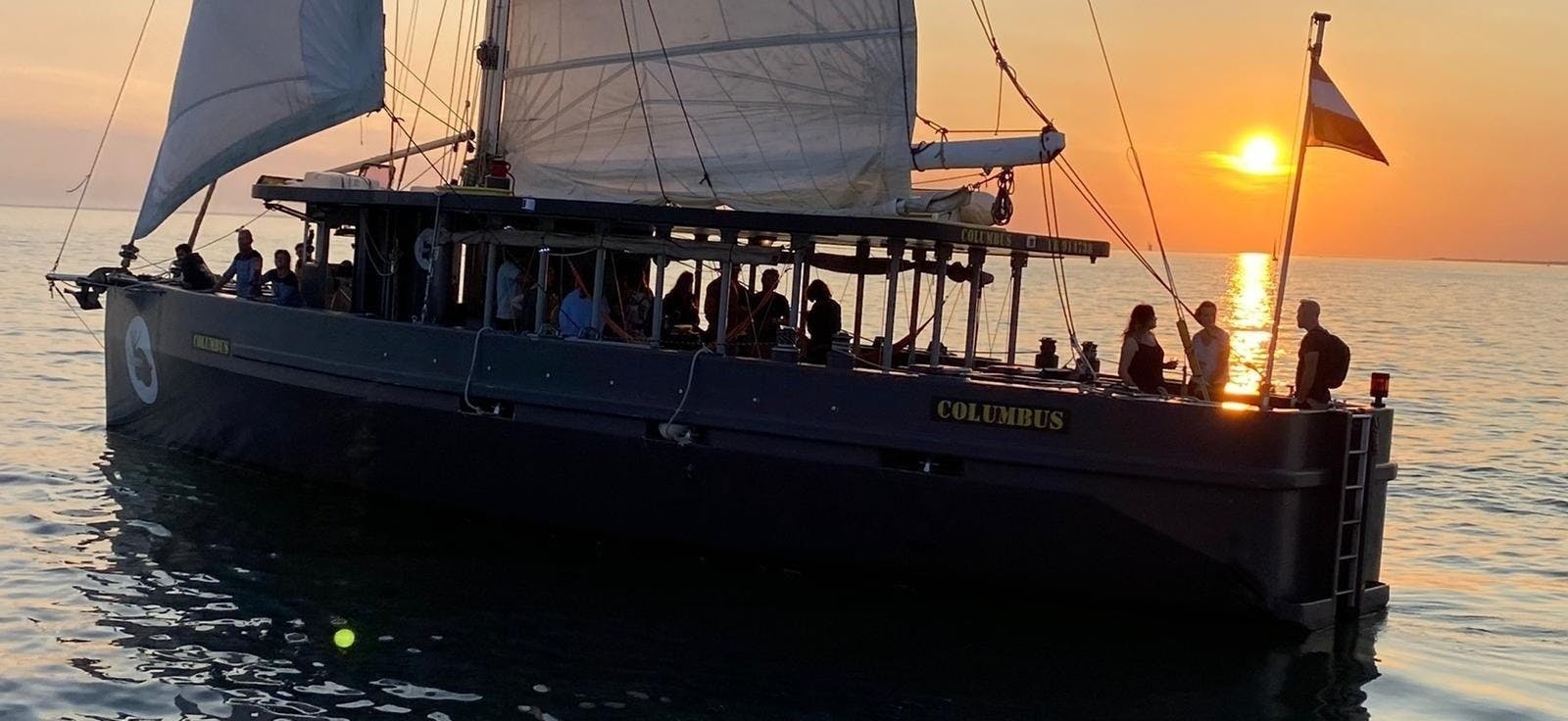 3-hour sailboat cruise in La Rochelle