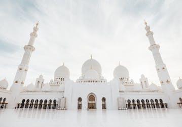 Visite de la mosquée d’Abu Dhabi, du Qasr Al Watan et des tours Etihad au départ de Dubaï