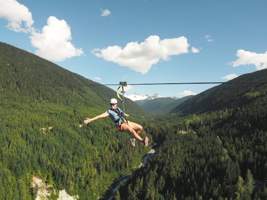 Sasquatch zipline-tour over de Fitzsimmons-vallei