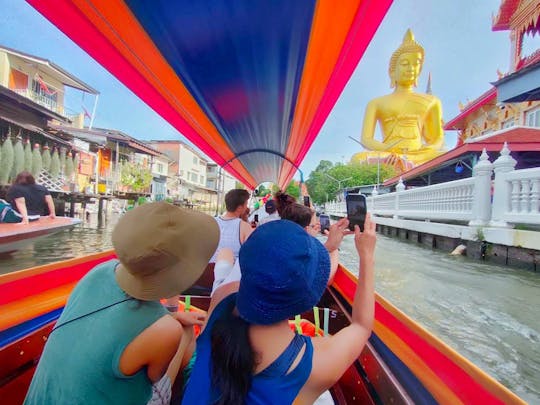Visite des célèbres canaux de Bangkok en bateau longtail