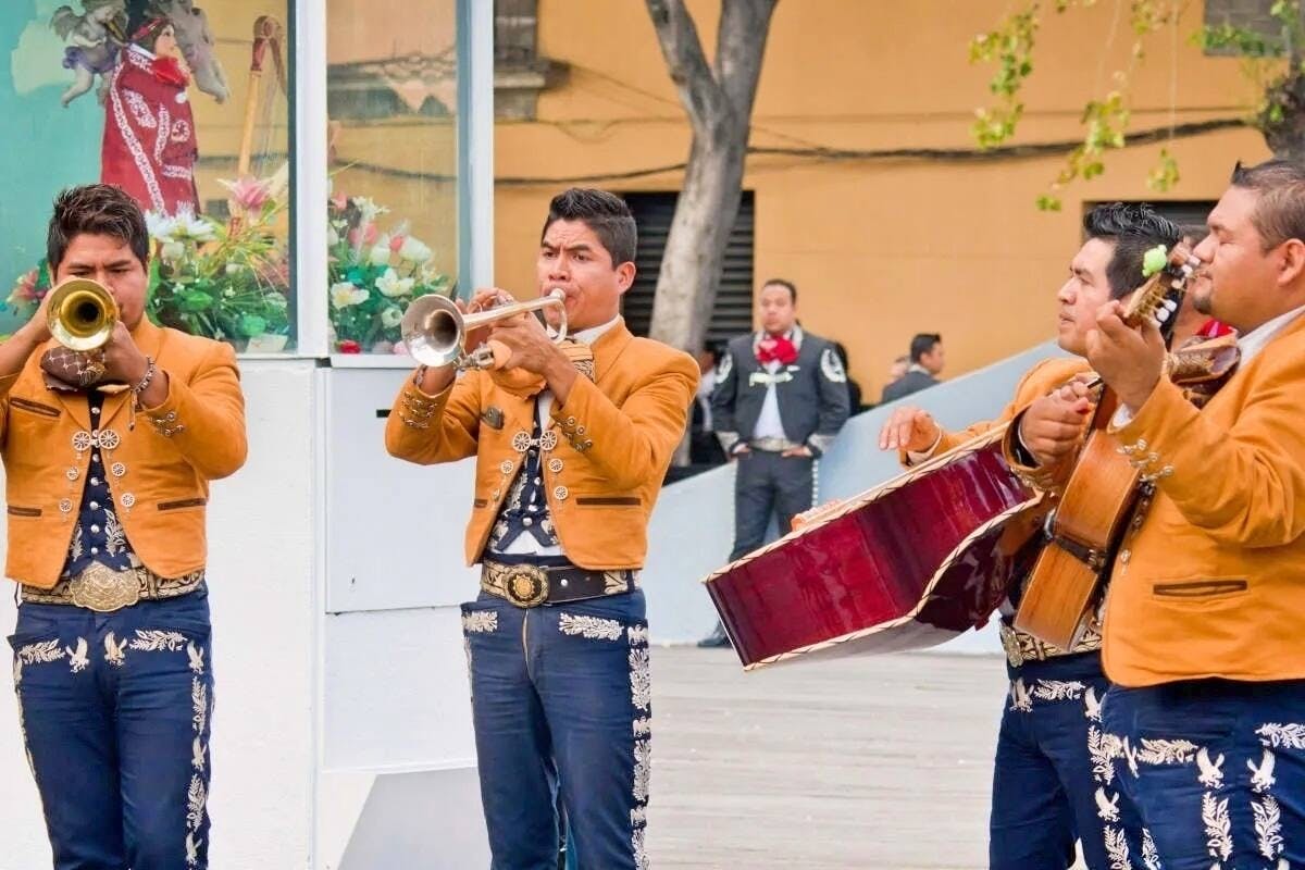 Garibaldi By Night, a Mariachi Experience