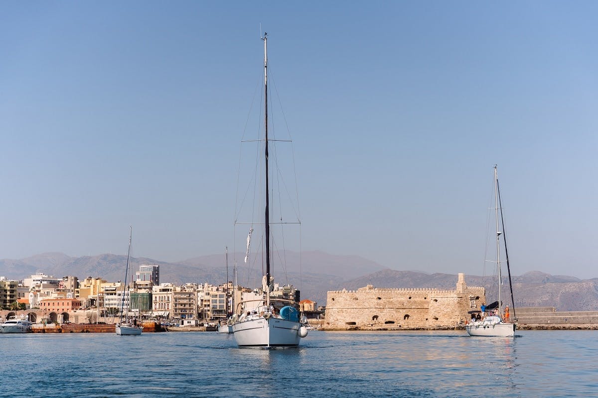 Full-day sailboat tour from Heraklion to Dia Island
