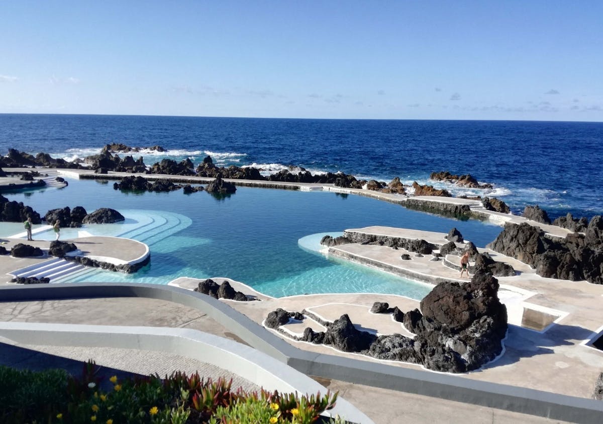 Hele dag langs de westkust van het eiland Madeira met een tussenstop in Porto Moniz
