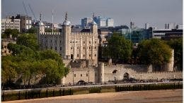 Tour pelas joias da coroa de Londres com cruzeiro pelo rio