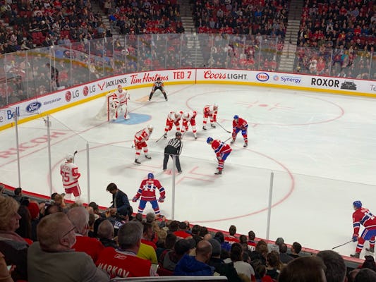 Entradas para el partido de hockey sobre hielo de los Montreal Canadiens en el Bell Centre