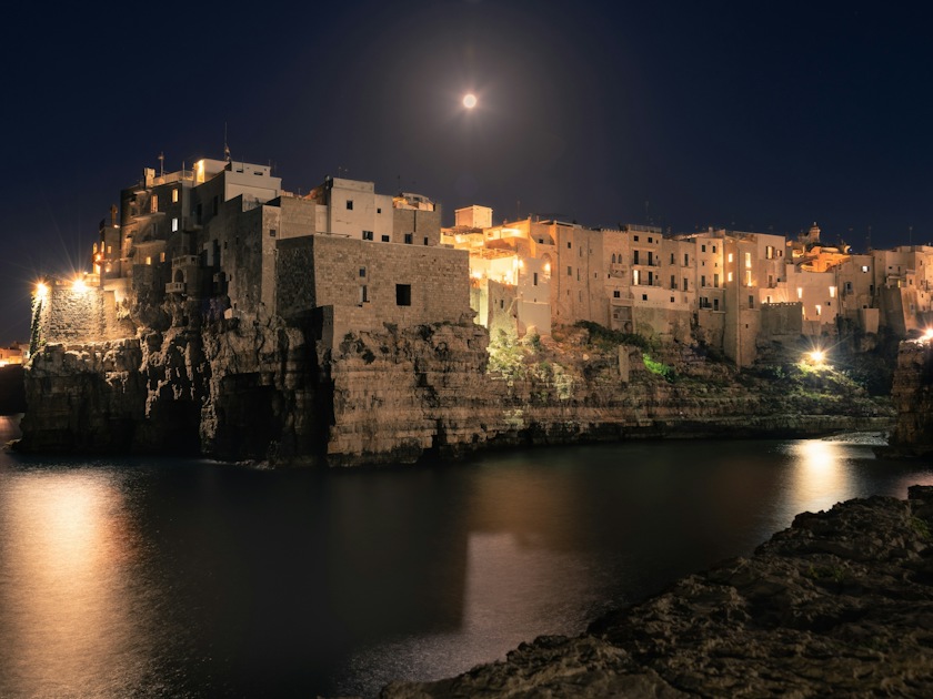 Bari and Polignano walking tour by night | musement