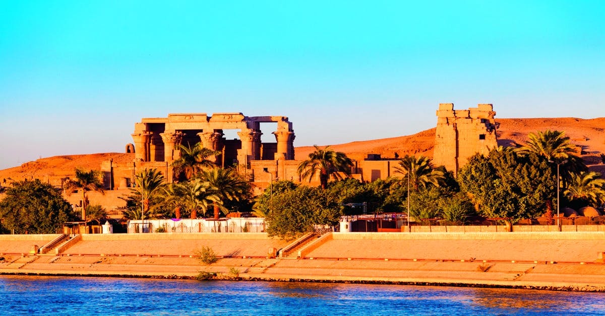 River Cruises Collection: Kom Ombo temple tour