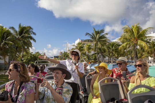 Recorrido turístico con paradas libres Pase de 24 horas