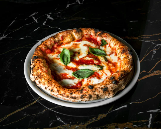 Pizza masterclass in Sorrento with welcome drink and wine