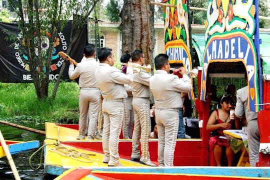 Xochimilco-Kanal-Bootsfahrt, Coyoacán und Frida-Kahlo-Museum-Tour