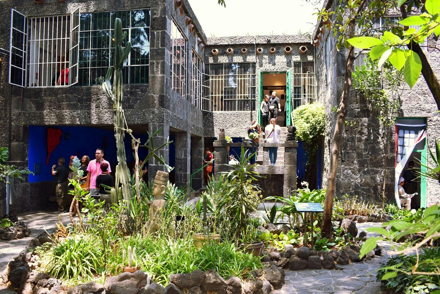 Xochimilco Canal Cruise, Coyoacán and Frida Kahlo Museum Tour