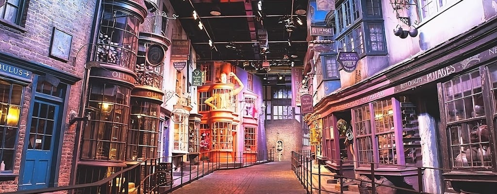 Z Londynu: wycieczka do studia Warner Bros. Londyn – bilet wstępu na film „The Making of Harry Potter” i przejazd pociągiem z eskortą