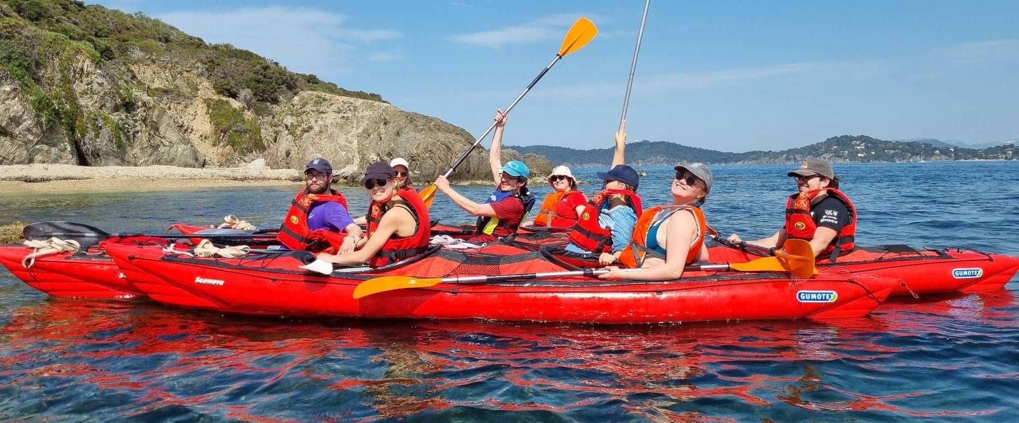 Lunchtime kayak guided tour from Bandol to Calanque