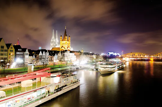 2-hour afternoon cruise in Cologne at Christmastime