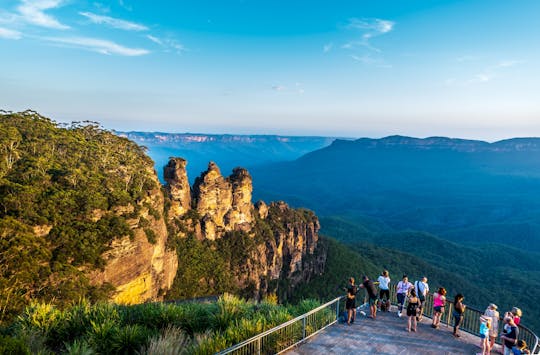 Blue Mountains Waterfalls Full-Day Tour with Lunch and Dinner