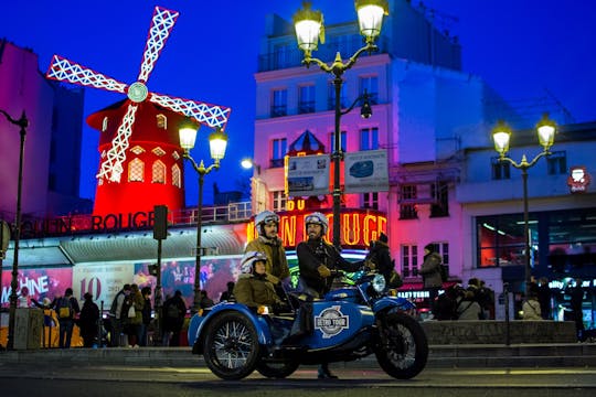 Paris romantic night tour on a sidecar with champagne