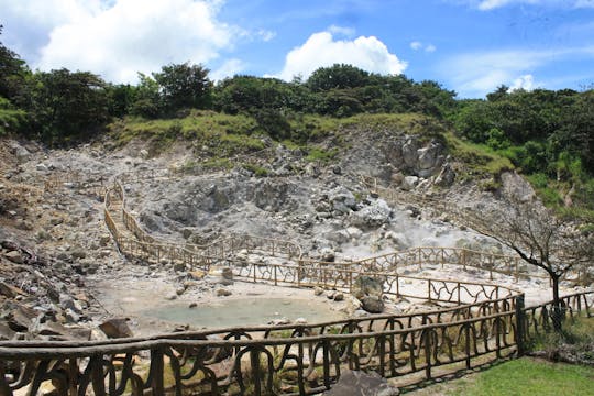 Tour a piedi del vulcano Miravalles