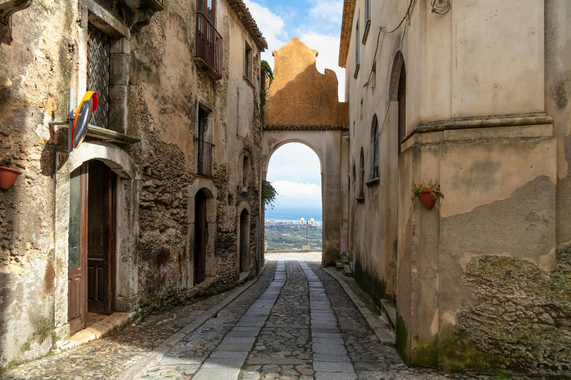 Hidden Gem Gerace Tour