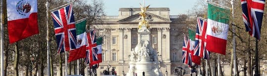 Tour privado pelos destaques da Londres da realeza em metade de um dia com bilhetes de entrada