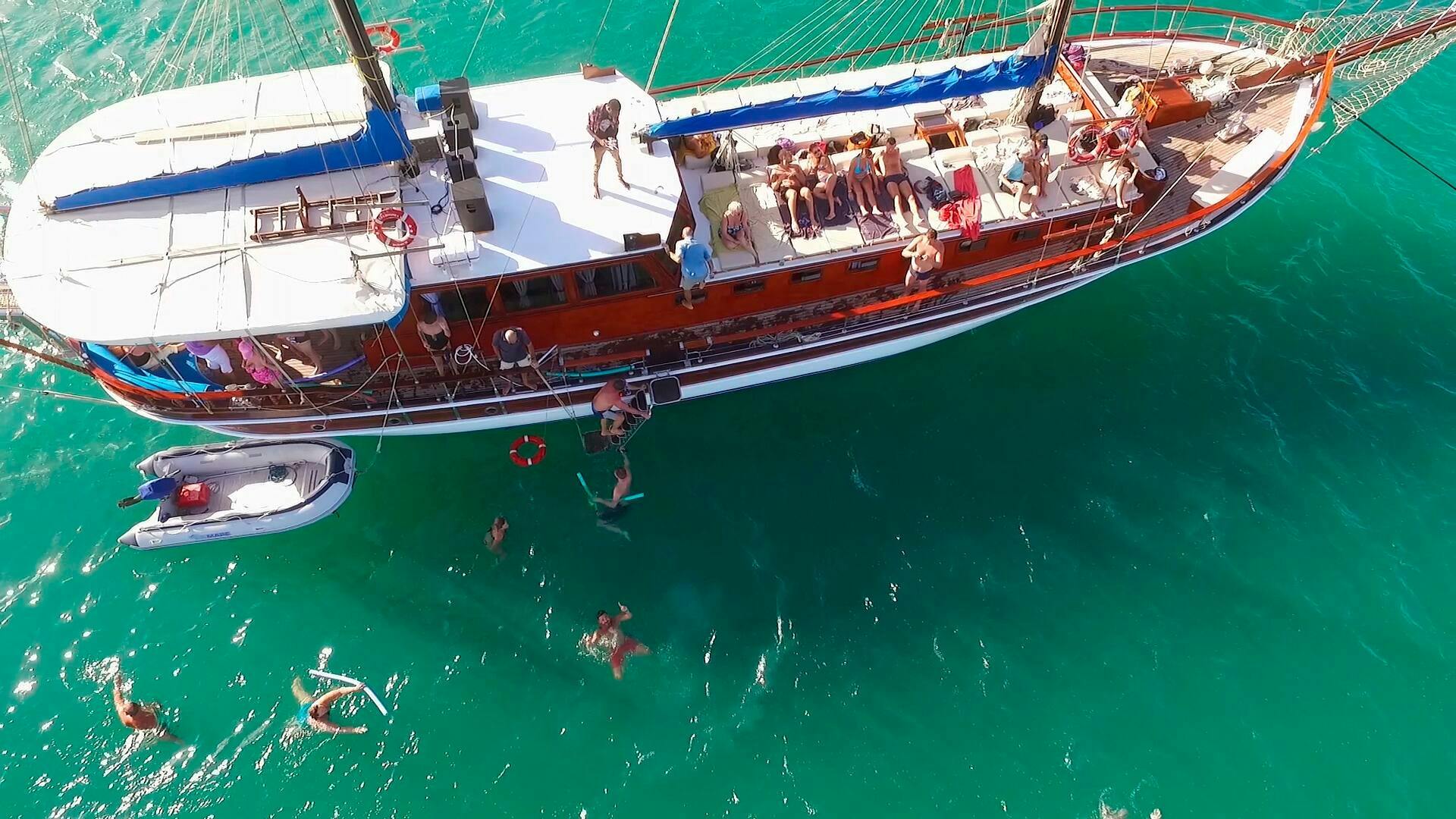 Crucero en barco por Gelidonya sólo para adultos