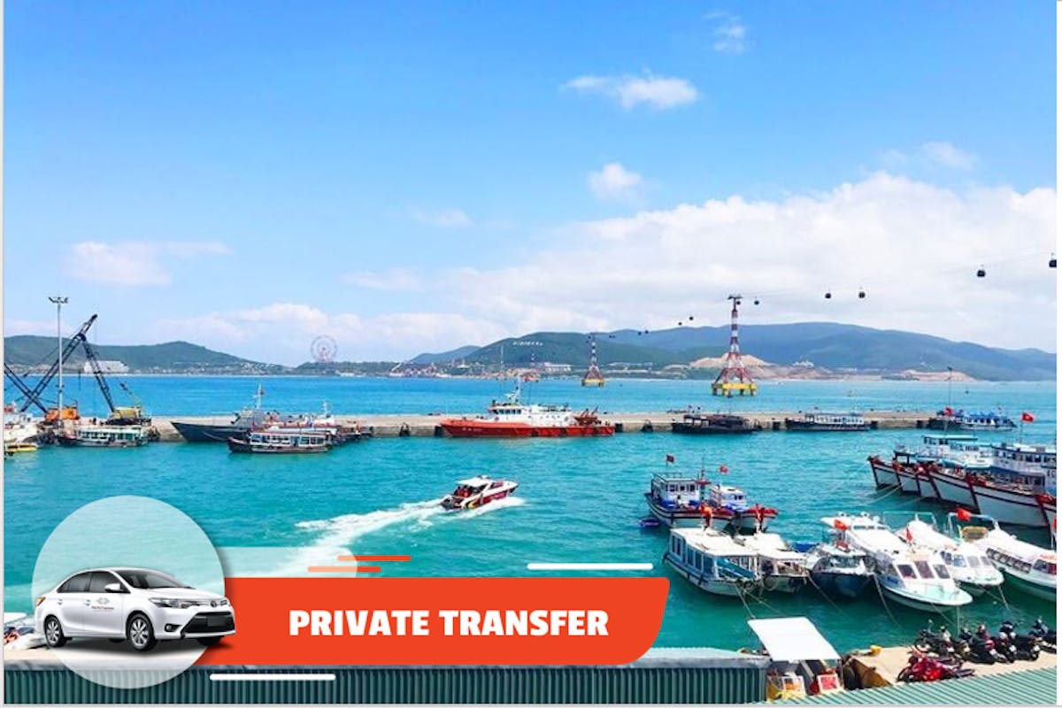 Transferência privada do Aeroporto Cam Ranh para o Porto Vinpearl ou vice-versa