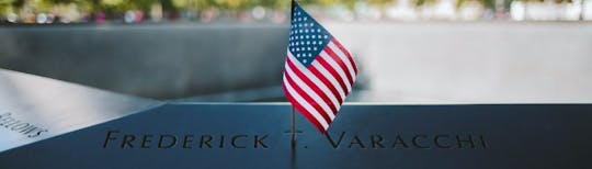 Lower Manhattan private walking tour with Ground Zero and 9-11 Museum