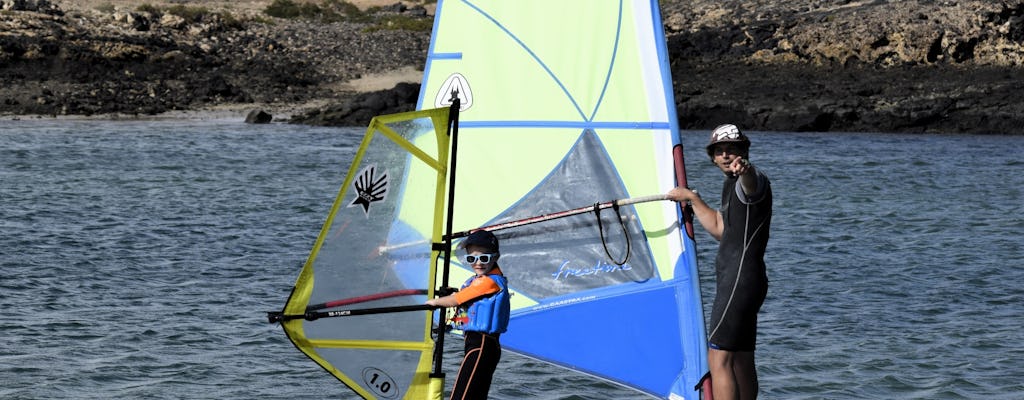Corso di windsurf di mezza giornata a Corralejo