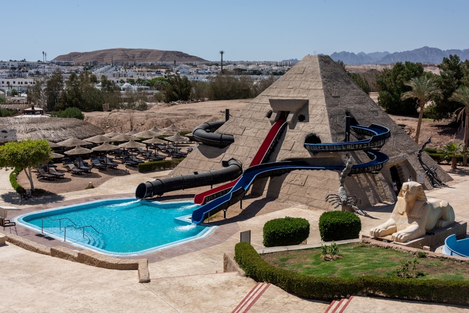 Cleo Park entrance tickets with pick up and snacks musement