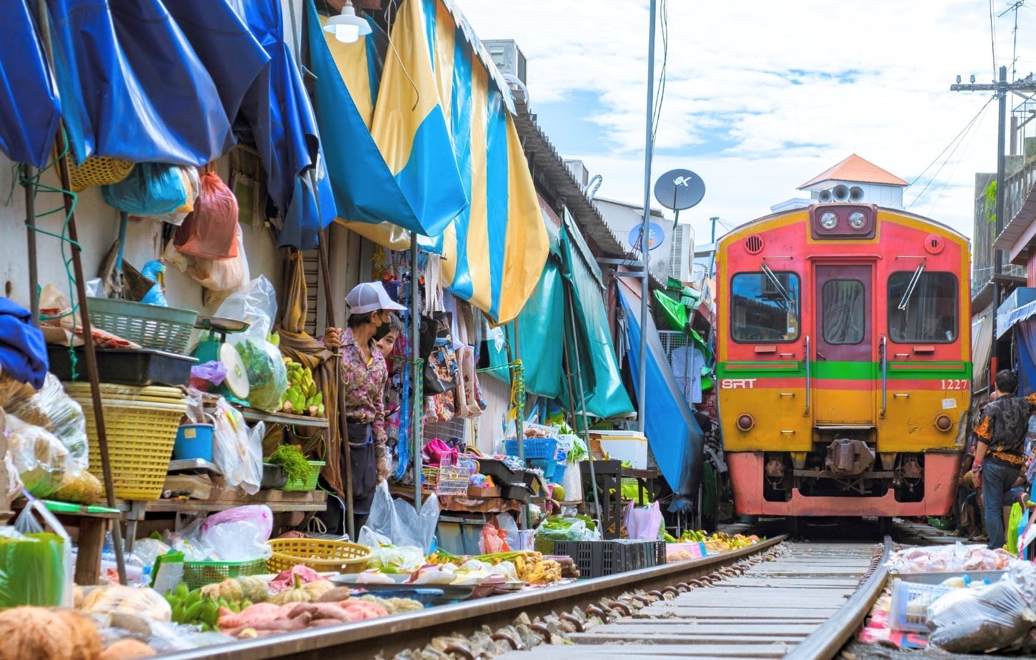 Excursão ao mercado flutuante de Amphawa e ao mercado ferroviário de Maeklong