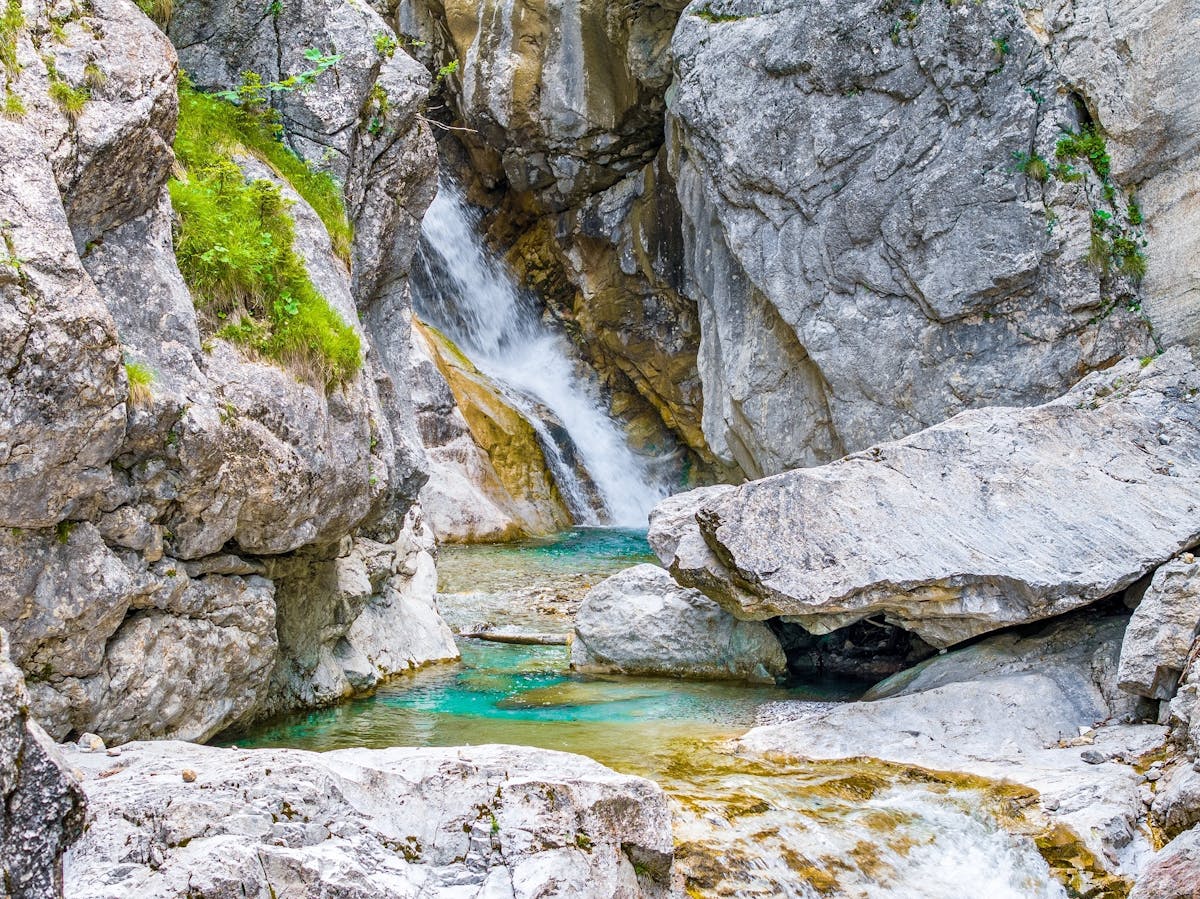 Canyoningtocht voor kinderen in de Rosengarten Canyon in Imst
