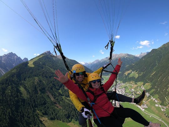 Vol panoramique en parapente à Stubai