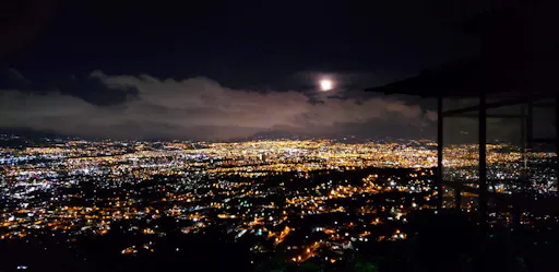Tiquicia Viewpoint with Dinner and Show