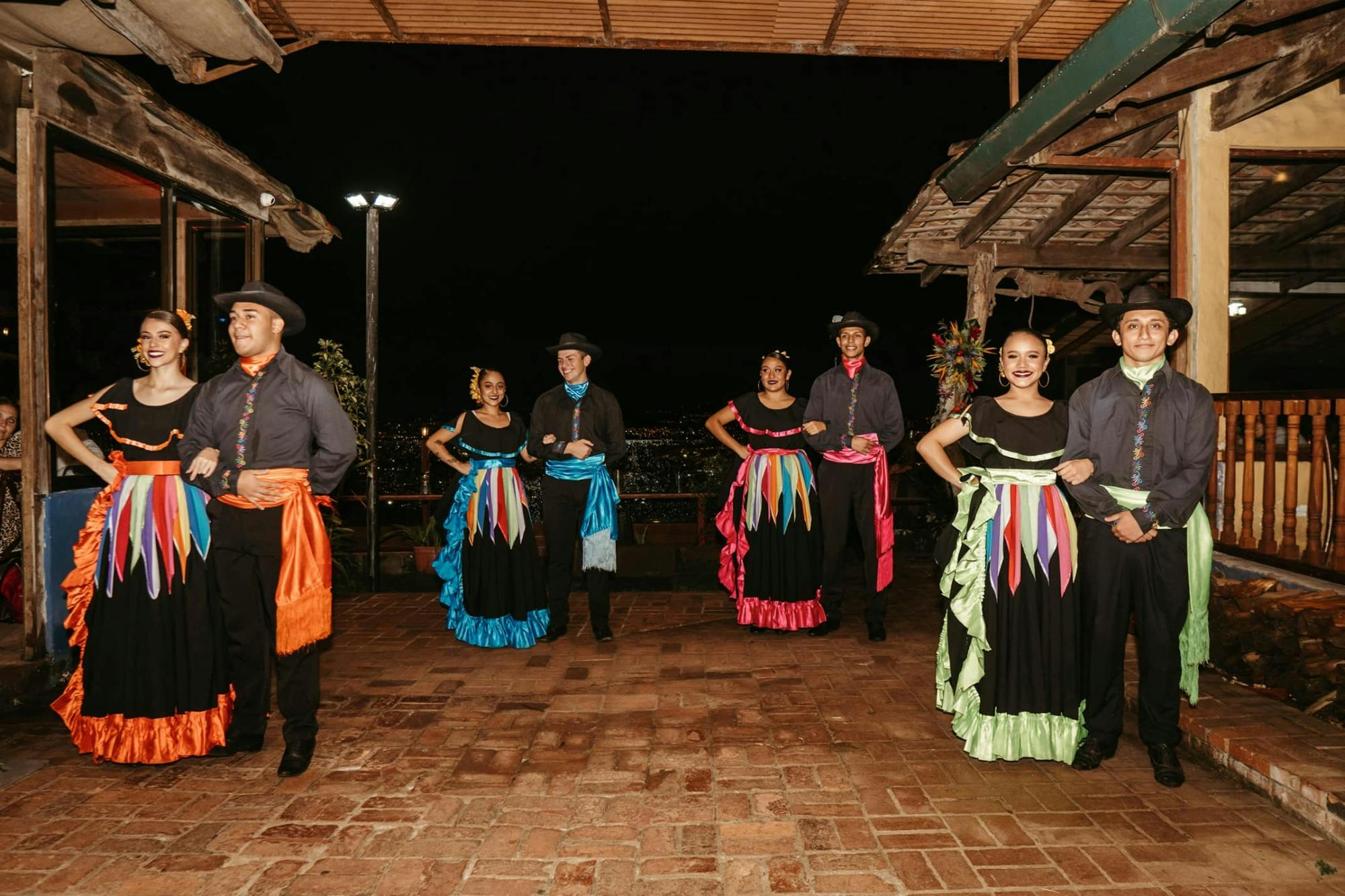 Tiquicia Viewpoint with Dinner and Show