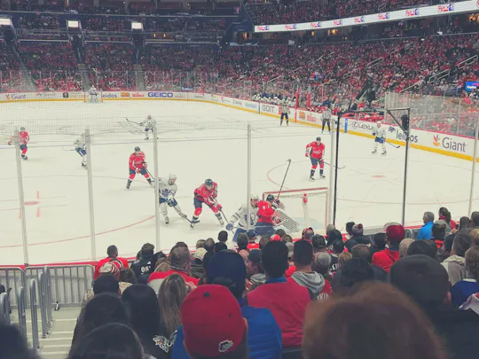 Ingresso para o jogo de hóquei no gelo do Washington Capitals na Capital One Arena