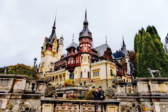 Visite privée d'une journée complète à la découverte du château de Peles et de la mine de sel d'Unirea