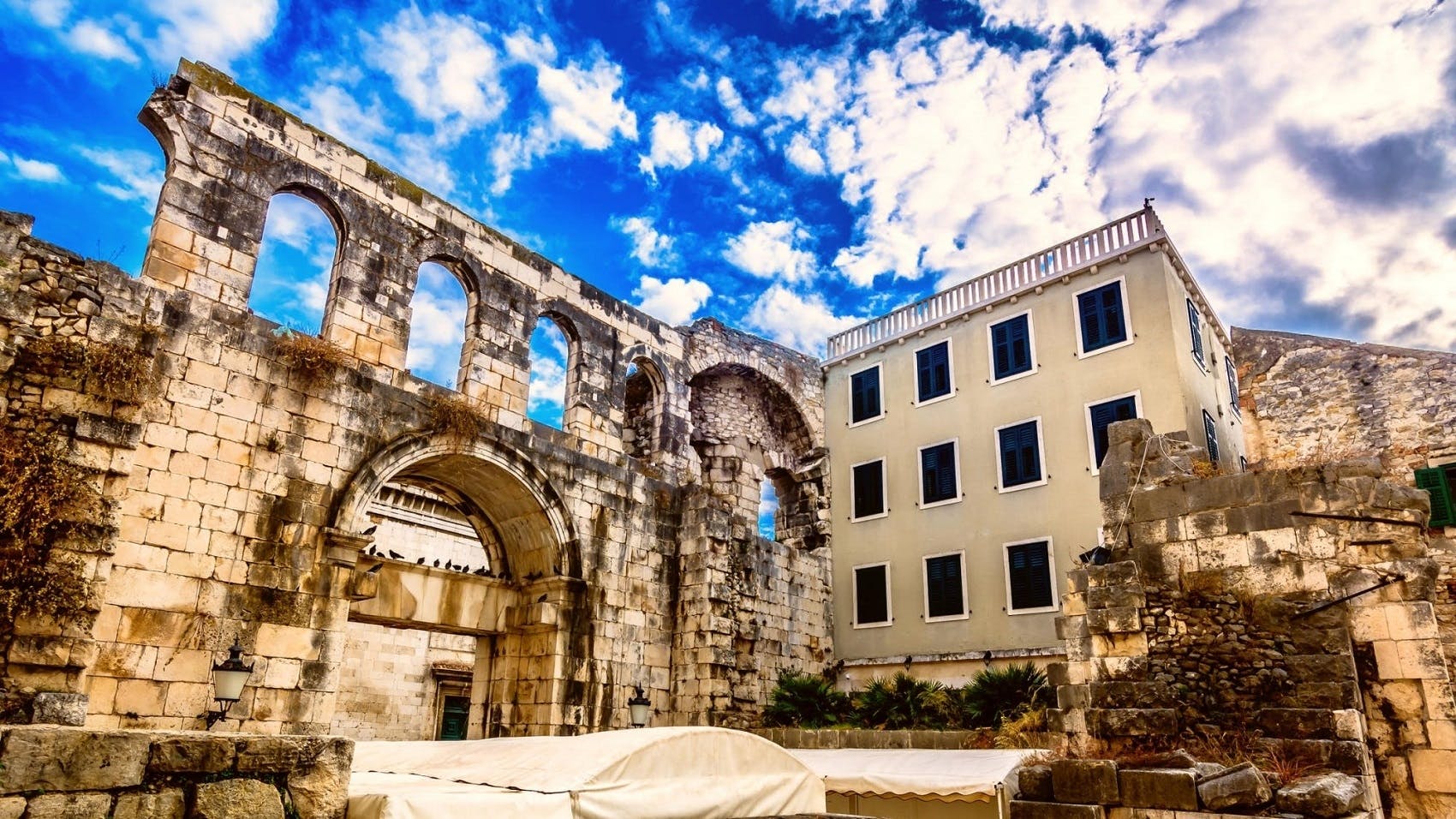 Split old city and Diocletian's Palace private morning tour