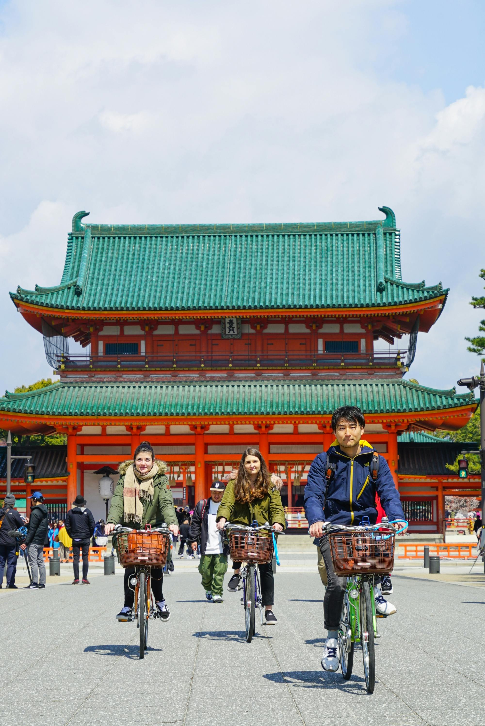 Passeio histórico de bicicleta em Kyoto com o Golden Pavilion