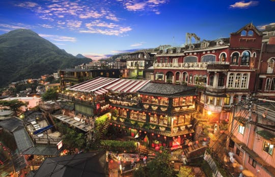 1-day guided tour to Jiufen, Houtong and Shifen from Taipei
