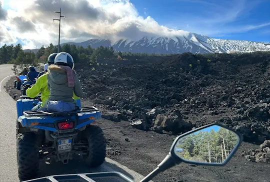 Excursión guiada en quad al Etna y a las Gargantas de Alcántara
