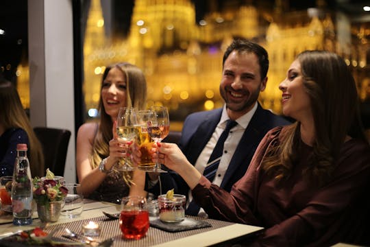 Croisière du Nouvel An à Budapest avec dîner hongrois