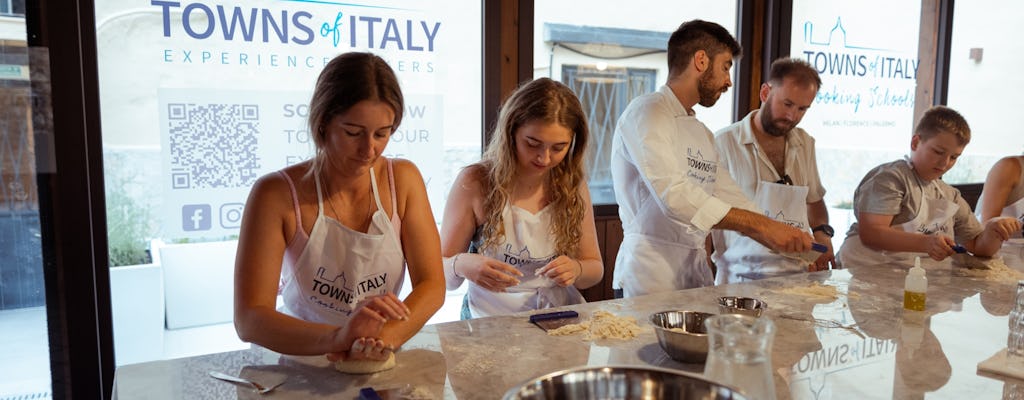 Cooking class in Palermo with market tour and lunch