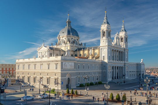Almudena Cathedral and Royal Palace walking guided tour