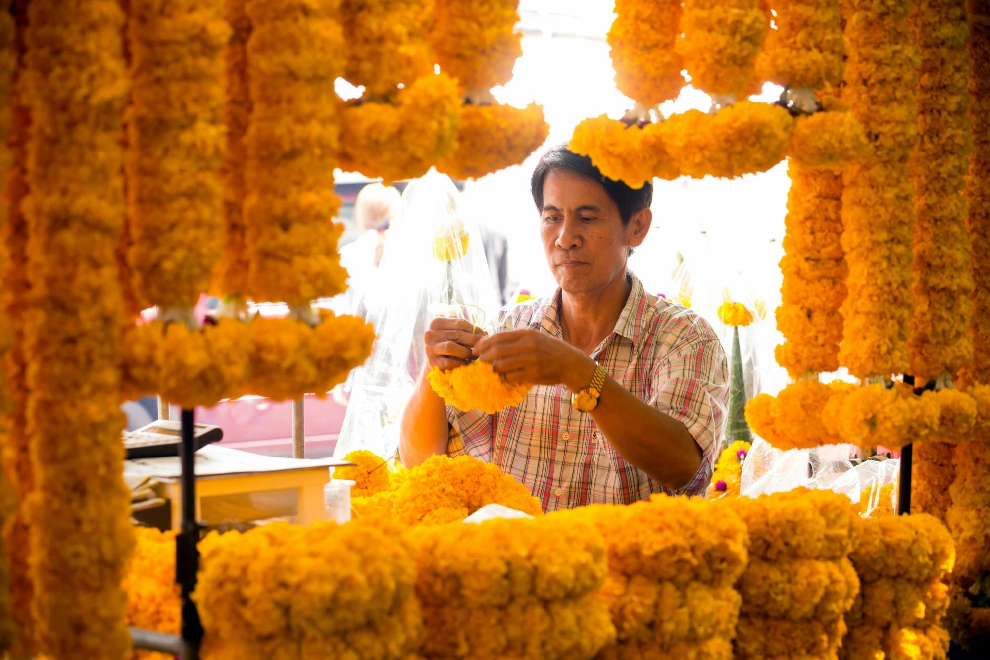 Talad Noi Community Tour and Flower Market