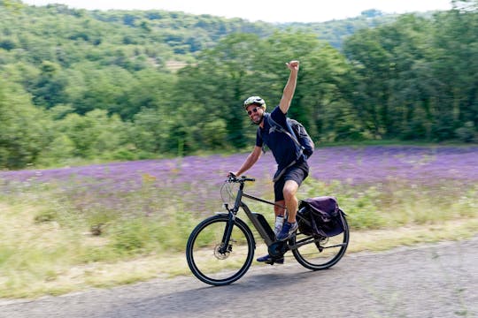Randonnée en vélo électrique dans le Luberon au départ d'Aix-en-Provence