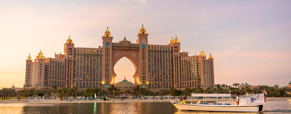 120-minutowy rejs łodzią Modern Abra po Dubai Marina i Atlantis The Palm