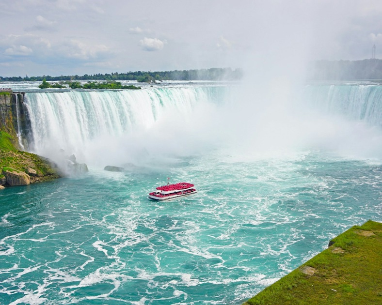 Niagara Falls day tour with boat and lunch from Toronto | musement