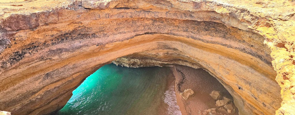 Visita a la cueva de Benagil y la playa Marinha y bodyboard desde Faro