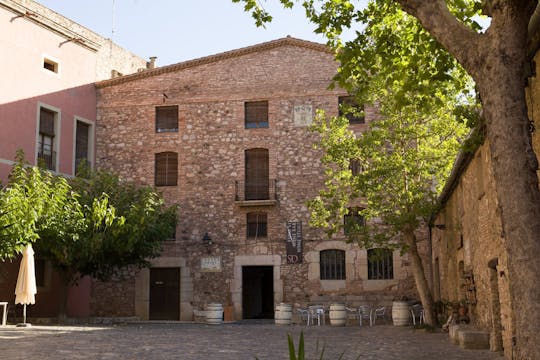 Descubriendo el Priorat - El Monasterio de Scaladei y Cata de Vinos