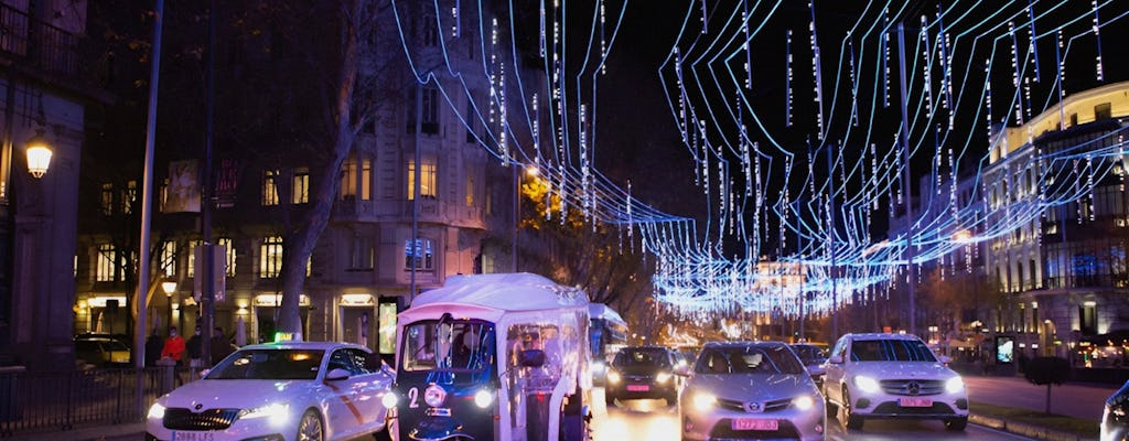 Tour de luces navideñas de Madrid en Eco Tuk Tuk privado